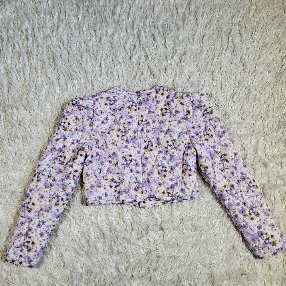 ASTR BREA FLORAL QUILTED CROPPED PUFF SLEEVE JACKET - SIZE SMALL - Picture 12 of 16